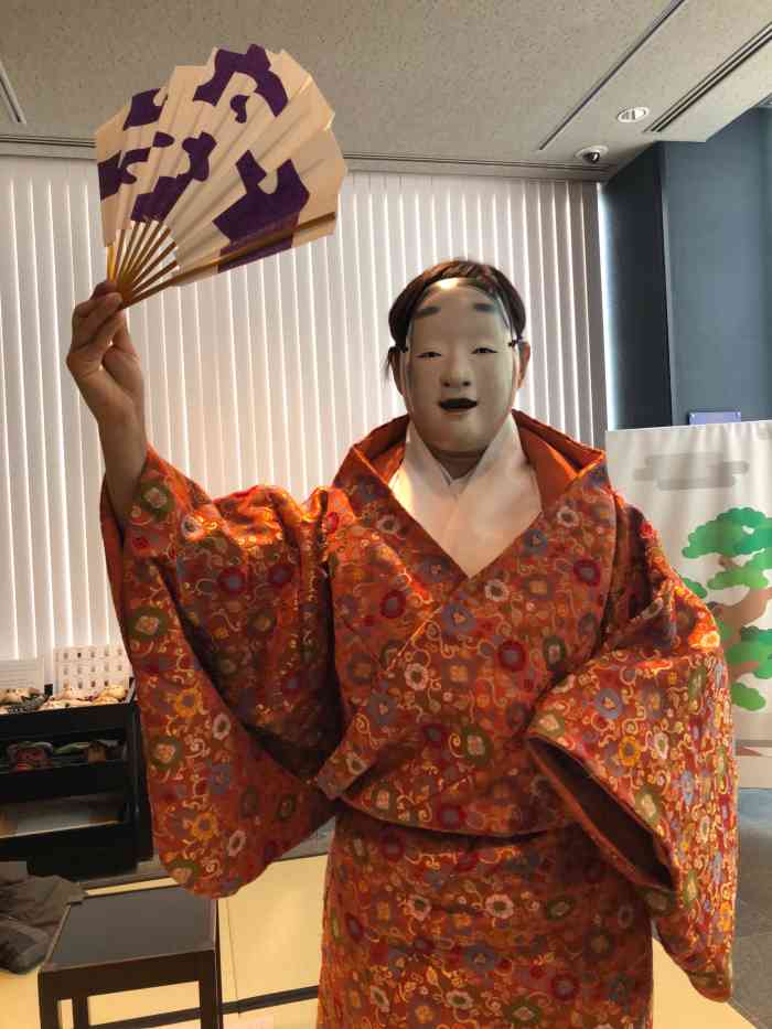 金泽能乐美术馆-"来坐个沙发!很冷门的美术馆,包场游览了.