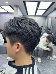 -米可造型烫发染发