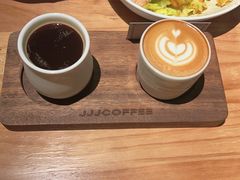 -三勾JJJ Burger&Coffee(梅溪湖店)