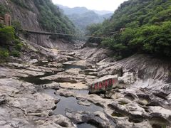-燕子河大峡谷天坑仙境