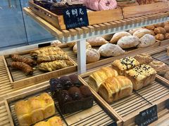 -焙丽拾光(麦凯乐直营店)