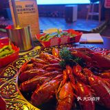 体验在酒吧？桌游？哈啤酒吃小龙虾🦞