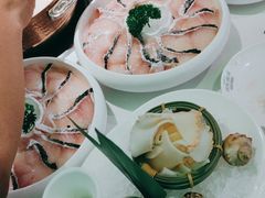 -洪氏嗨捞·广东猪肚鸡·椰子鸡火锅(西咸万象城店)