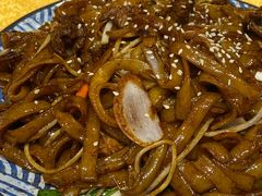 干炒牛河-天宝食坊·啫啫煲大排档(西华路店)