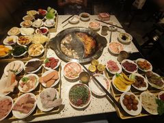 -红九格老火锅(三峡广场店)