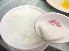 双皮奶-义顺牛奶公司(庇利金街店)