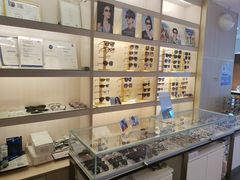 -臻美视爵眼镜·明月·依视路·蔡司折扣店(广渠门店)