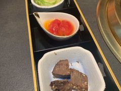 -铭牛烧肉·和牛海鲜自助(高新月牙湖店)