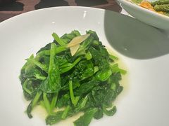 清炒豌豆尖-泓0871臻选云南菜·味庄