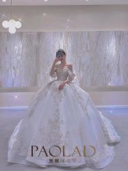 -南京宝娜嫁衣婚纱礼服馆(中央路店)