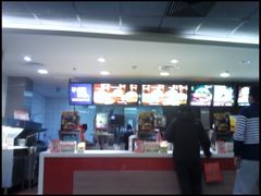 -麦当劳(新王府井店)