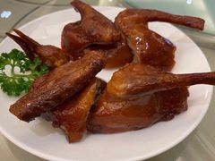 脆皮乳鸽-海逸海鲜酒家(古北店)