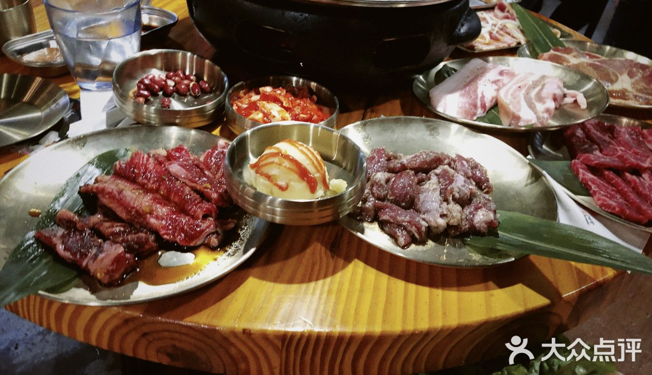 畅吃肉多多一番，来肉多坊