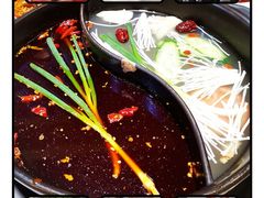 -钢管厂五区小郡肝串串香(奥克斯广场锦城万达店)