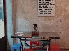 -Cô Thành Restaurant
