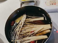 -德天肥牛海鲜火锅(城西银泰店)