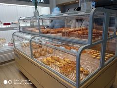 面包甜点陈列柜-好利来(山东路店)