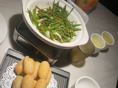 -小菜园新徽菜(镇江丹阳吾悦店)