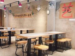 -窄巷口生烫牛肉米线(客村店)