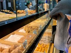 面包甜点陈列柜-六贤记(杭州龙湖滨江天街店)
