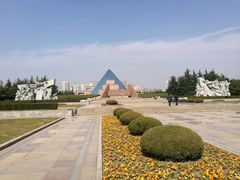 -上海市龙华烈士陵园