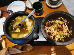 云南经典汽锅鸡-云海肴·汽锅鸡·云南菜(苏州中心店)