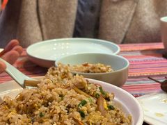 -香巴拉云南餐厅(华莱坞店)