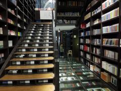 -钟书阁(松江泰晤士小镇店)