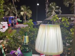 -Green Tree Rest. & Pub