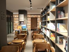 -魔方城市书房(中街益田店)