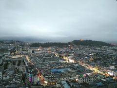 -官房大酒店-玉龙旋宫观景餐厅