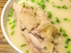 -中和裴氏蹄花(府河路店)