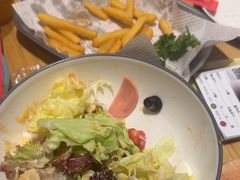 -菲滋意式休闲餐厅(北仑银泰城店)