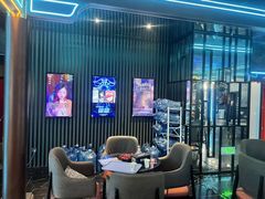 -屋有岛沉浸游戏旗舰店(中山公园店)