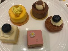 -怡聚轩全日制自助餐厅(大中华喜来登酒店)