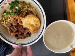 -李易面馆(树木岭店)