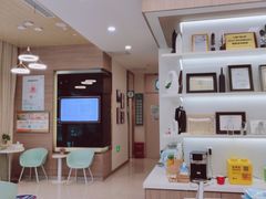 -维乐口腔(美维云门诊陆家嘴店)