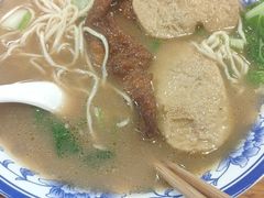 -何太太馄饨面铺(大浒东苑店)