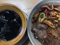 -万方圆拌粉瓦罐汤(九江湖滨店)