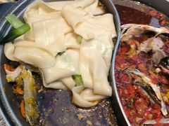 -阿瓦山寨·湘菜现炒·剁椒鱼头王(咸阳总店)