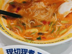 -粉小主·贵州酸汤牛肉粉(南京仙林金鹰店)