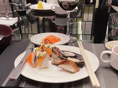 -广州万富希尔顿酒店·感趣自助餐厅·金秋蟹宴生蚝海鲜刺身