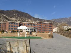 -北京市海淀外国语实验学校