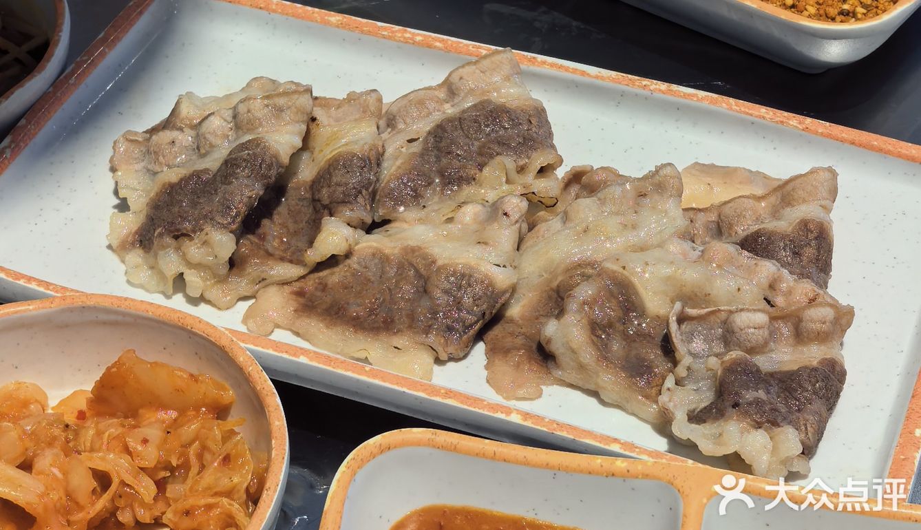 烤肉配饭真滋味
