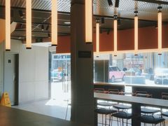 靠窗位-麦当劳(宾水西道店)