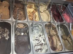-VENCHI 闻绮(上海佛罗伦萨小镇店)
