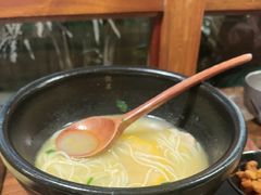 -银米·云南传统过桥米线(双廊黑金冠店)