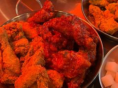 -BHC炸鸡(明洞总店)