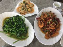 -四川小胡子海鲜(丁村万人海鲜广场店)