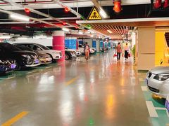 -龙湖天街-停车场